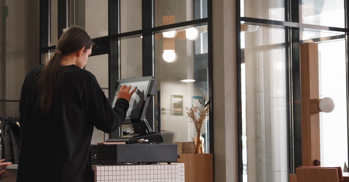 The Role of Professional Removalists in Machinery Transport